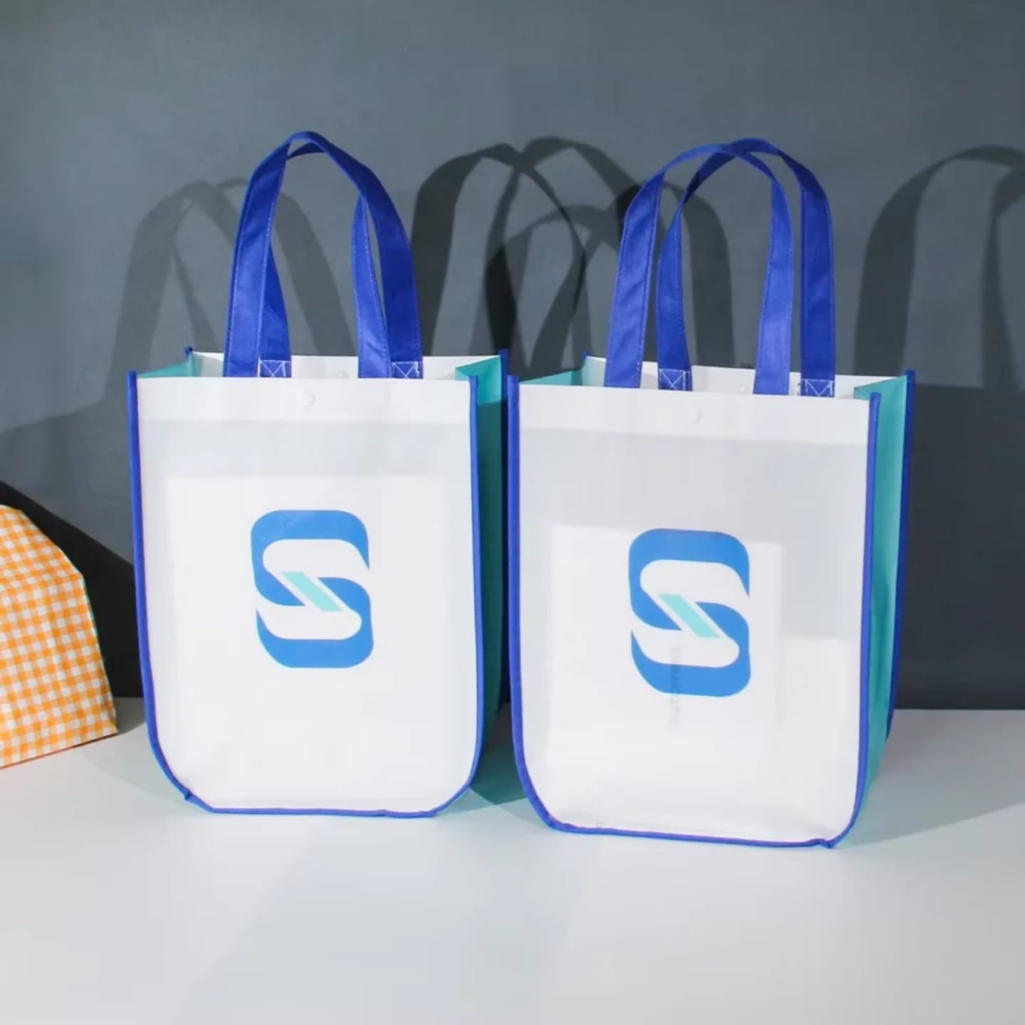 Lululemon-Style Bag
